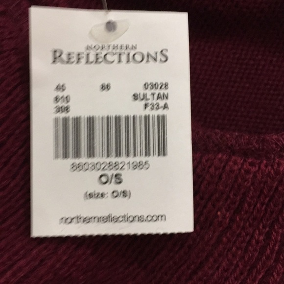 Northern Reflections burgundy pancho - Picture 5 of 7